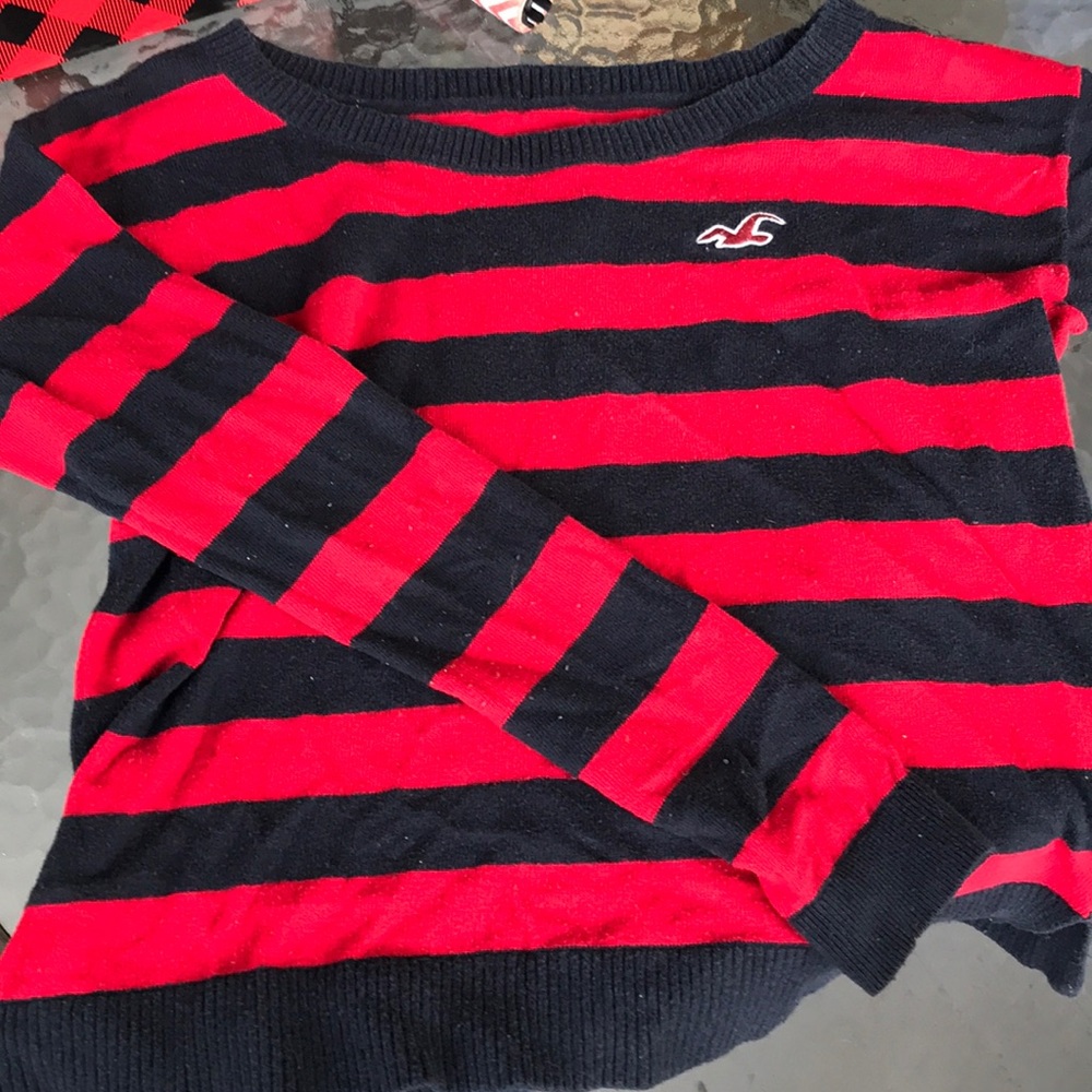 Hollister sweater